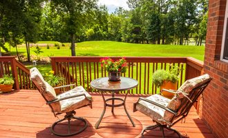 אילו כלים ניתן לרכוש בחנות כלי עבודה לצורך בנייה בעץ?